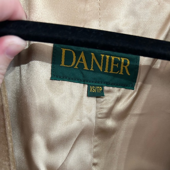 Light Danier Coat - Picture 2 of 3